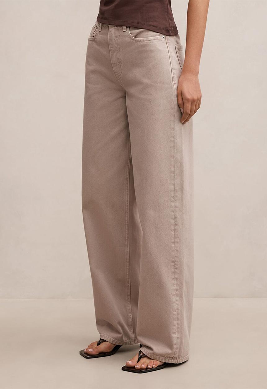 Forever New - Gia high-rise wide leg jeans in mushroom
