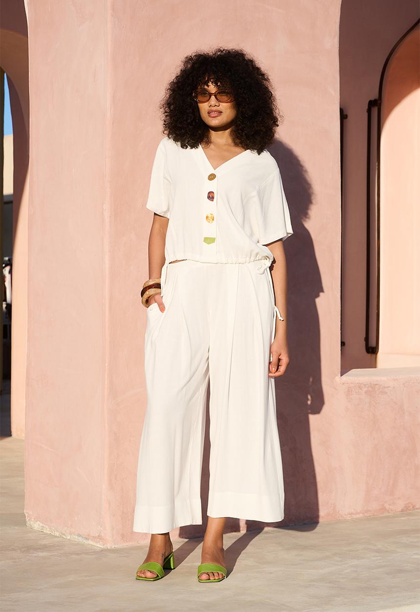 Me&B - Plus Perspex Button Detail Dolman Sleeve Top - Milk