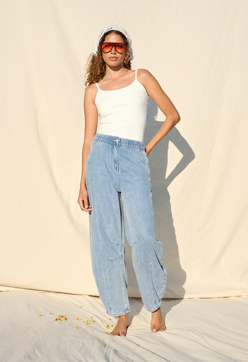 Me&B - Lyocell Barrel Jeans - Bleached Wash