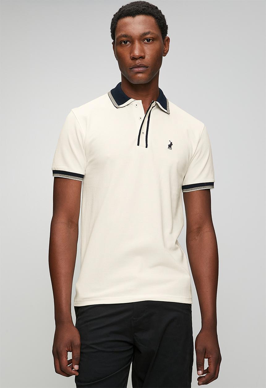 POLO - Mens tipped pique short sleeve golfer - white