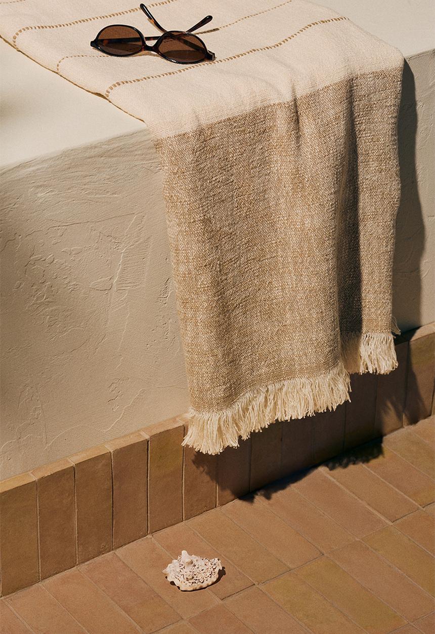 H&M - Linen-blend blanket - beige/cream