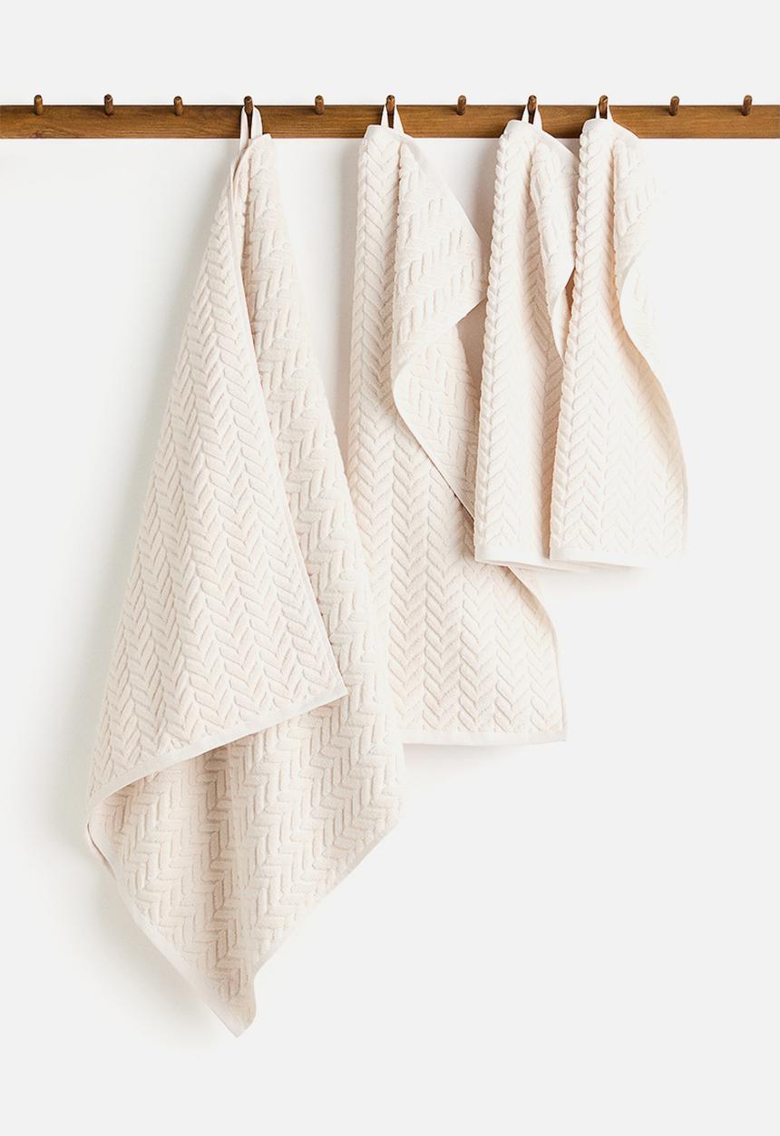 H&M - Textured bath towel - cream