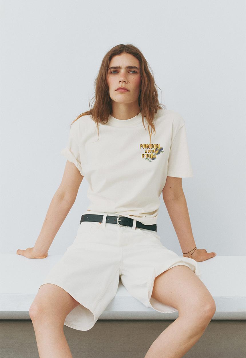 H&M - Oversized printed t-shirt - cream/pomodori
