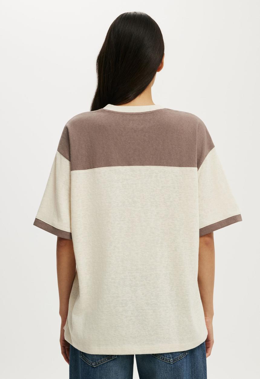 Cotton On - The Ringer Boxy Graphic Tee - Pacific 74/Oat Milk
