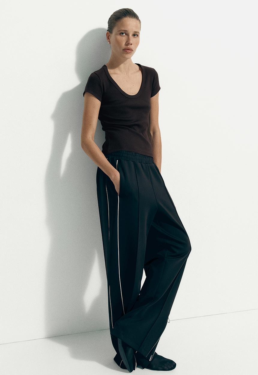 H&M - Ribbed scoop-neck T-shirt - dark brown