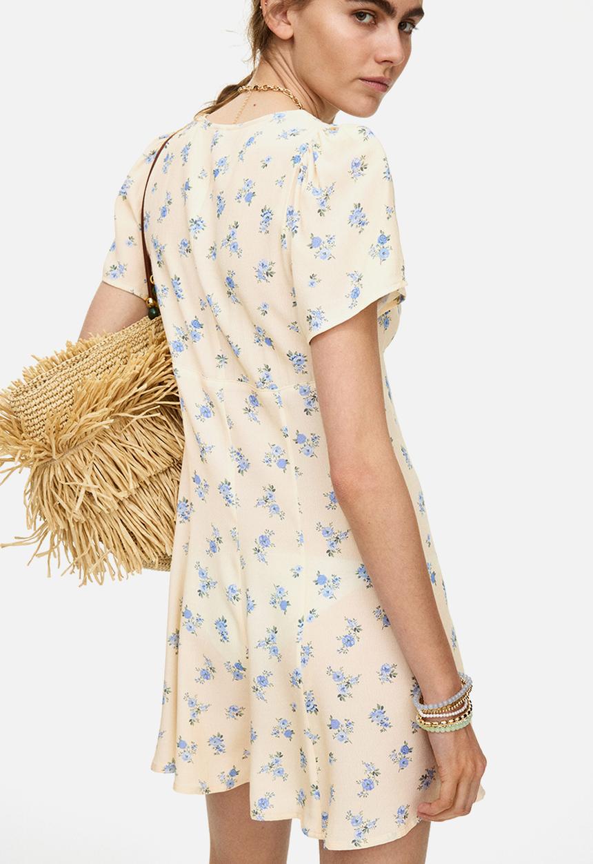 H&M - Flared-skirt viscose dress - light yellow/floral