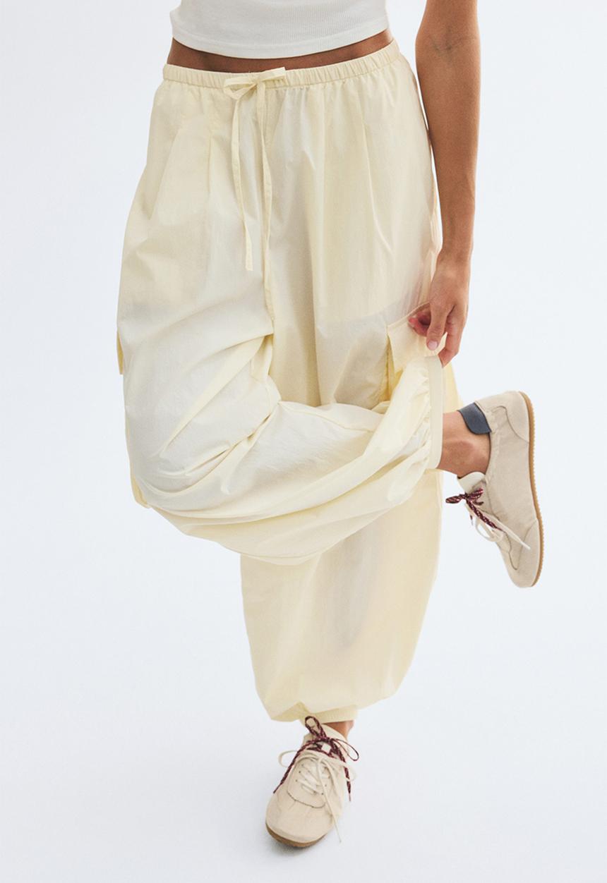 H&M - Balloon cargo trousers - light beige
