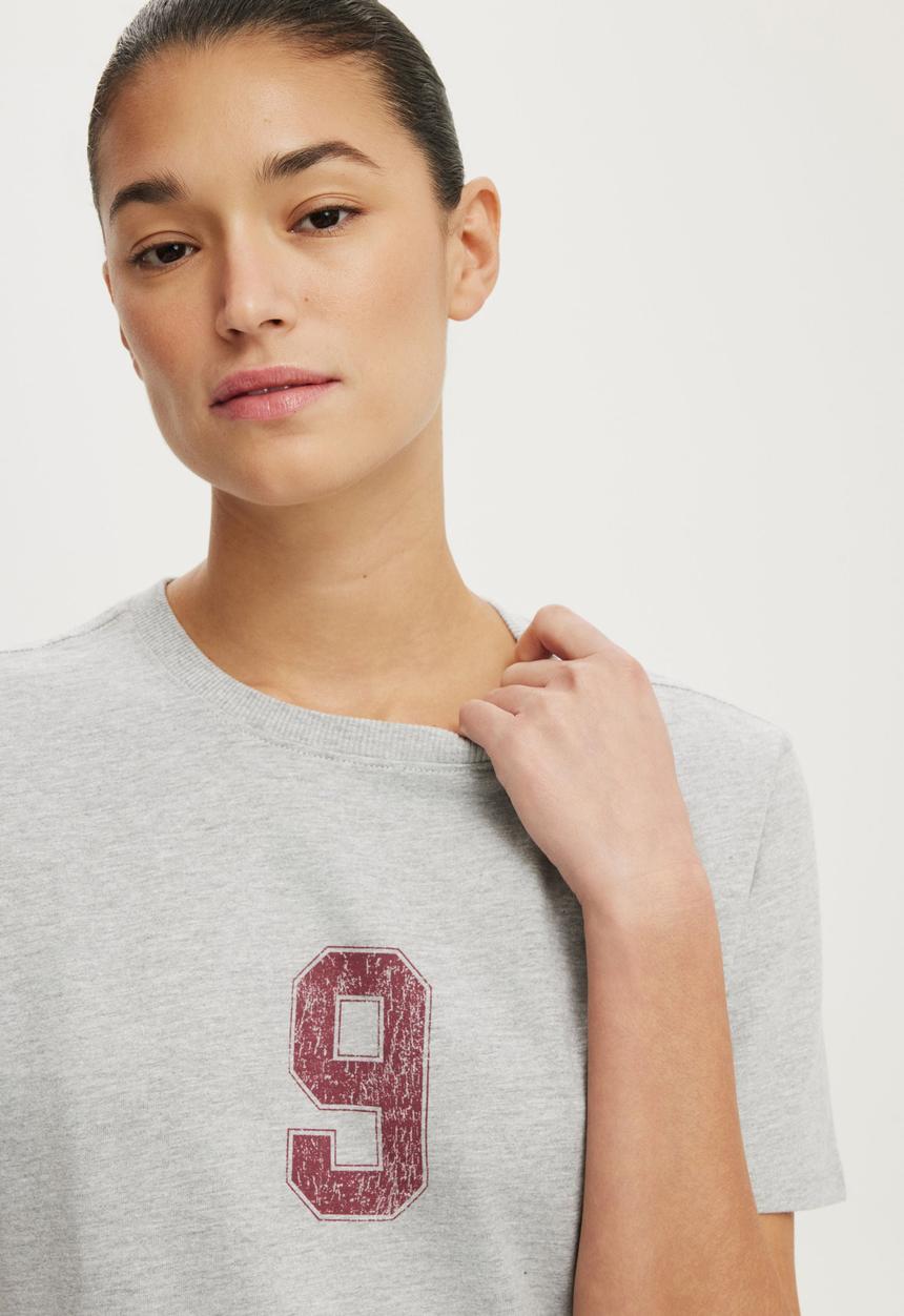 Cotton On - The Off Duty Graphic Tee - Tribeca/ Winter Grey Marle