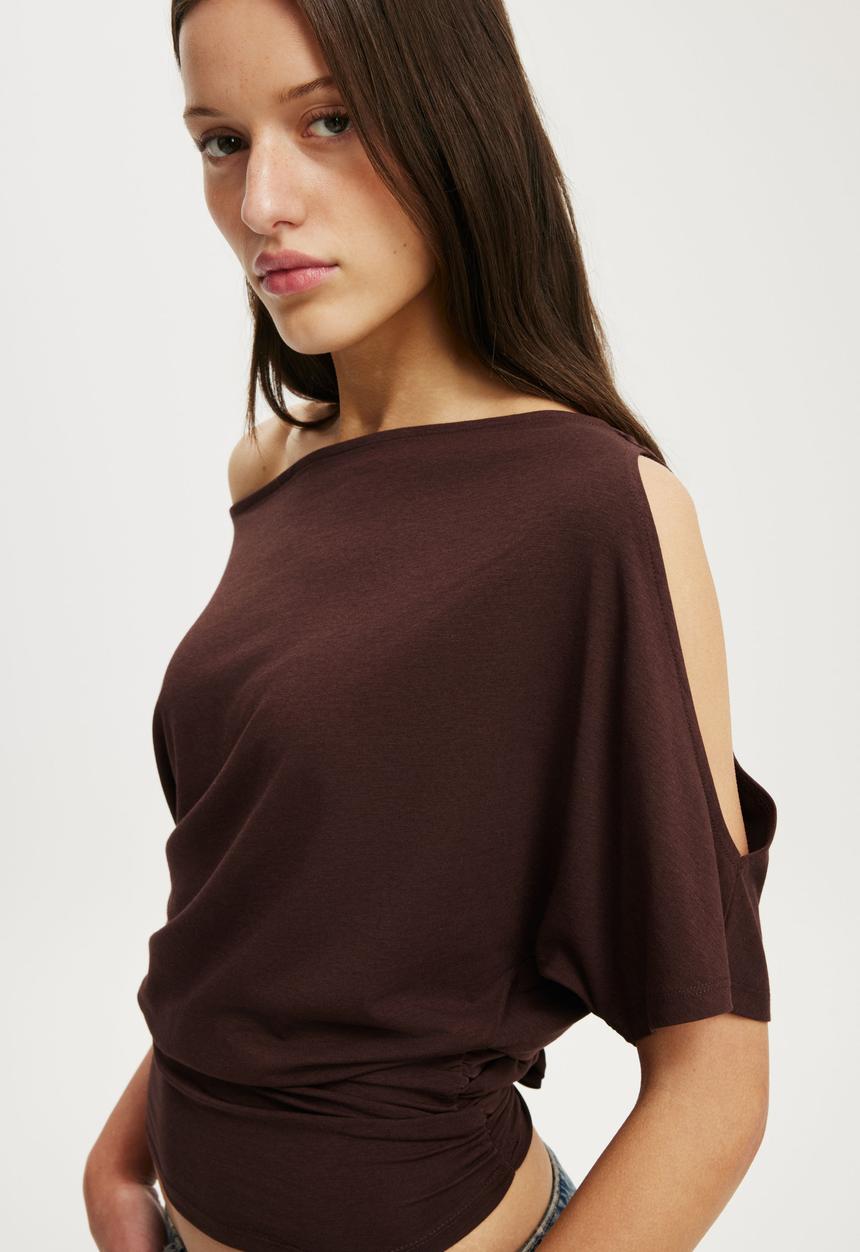Cotton On - Cold Shoulder Short Sleeve - Dark Oak