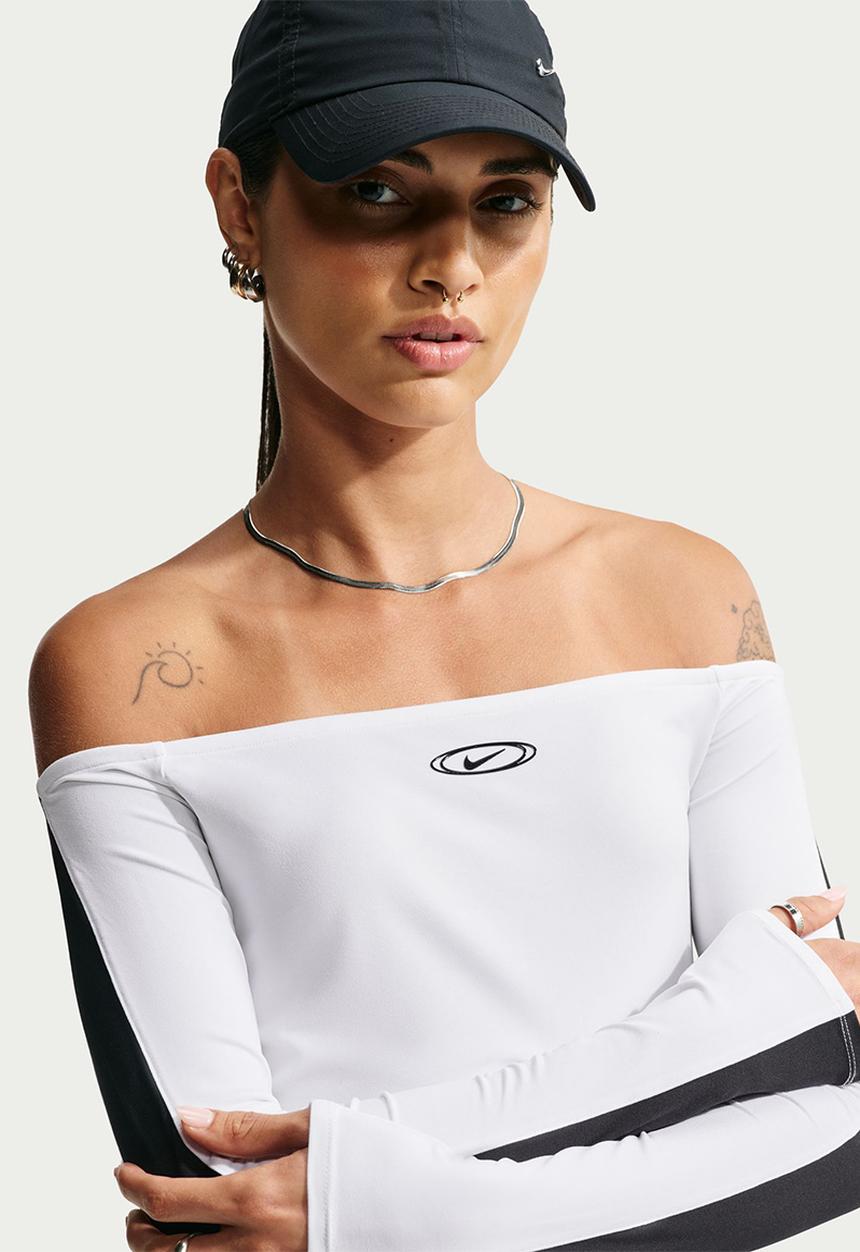 Nike - W Nk Sportswear Tight Off-Shoulder Top - White/Black/Black