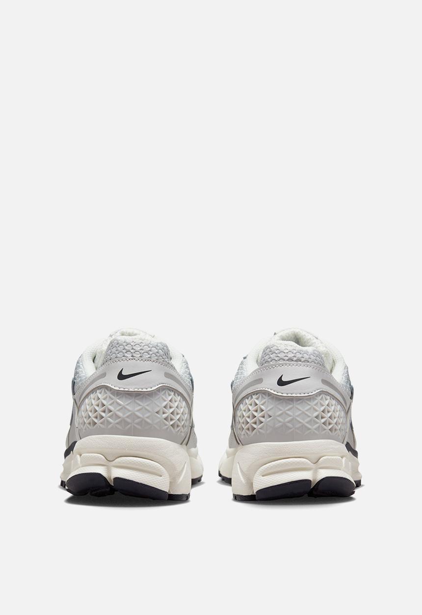 Nike - W NIKE ZOOM VOMERO 5