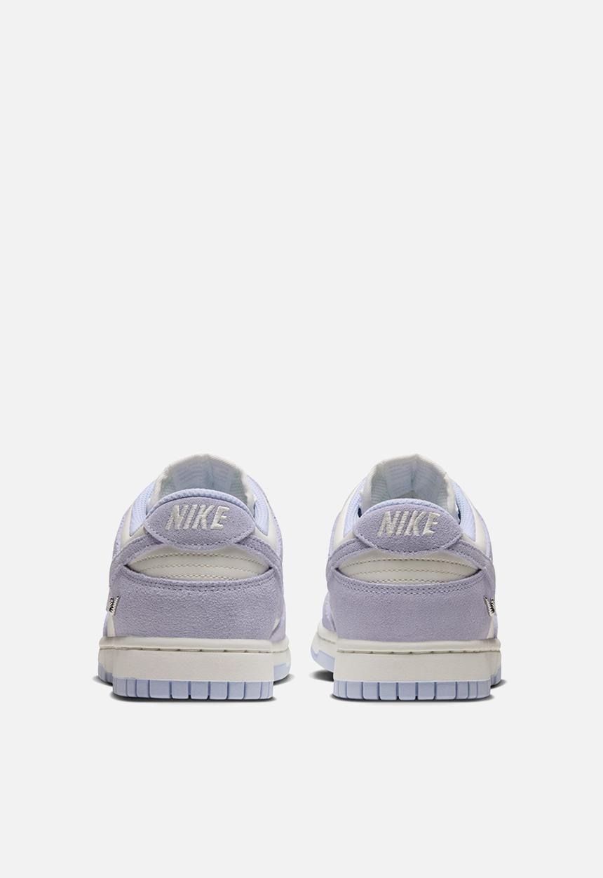Nike - WMNS NIKE DUNK LOW SE