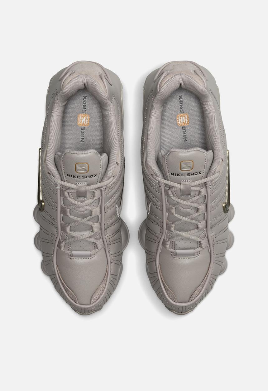 Nike - W NIKE SHOX TL SE
