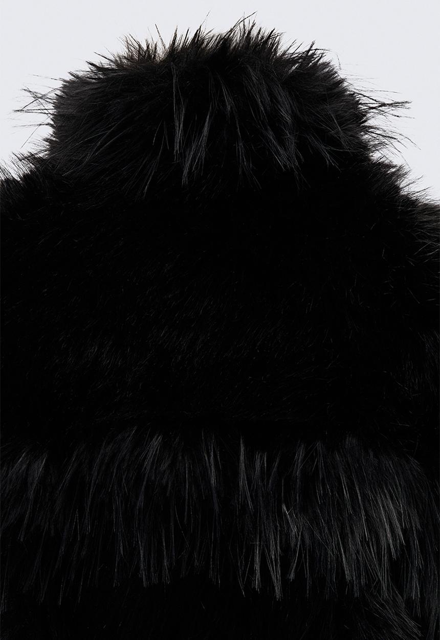 H&M - ELIE SAAB H&M: Fluffy jacket - black