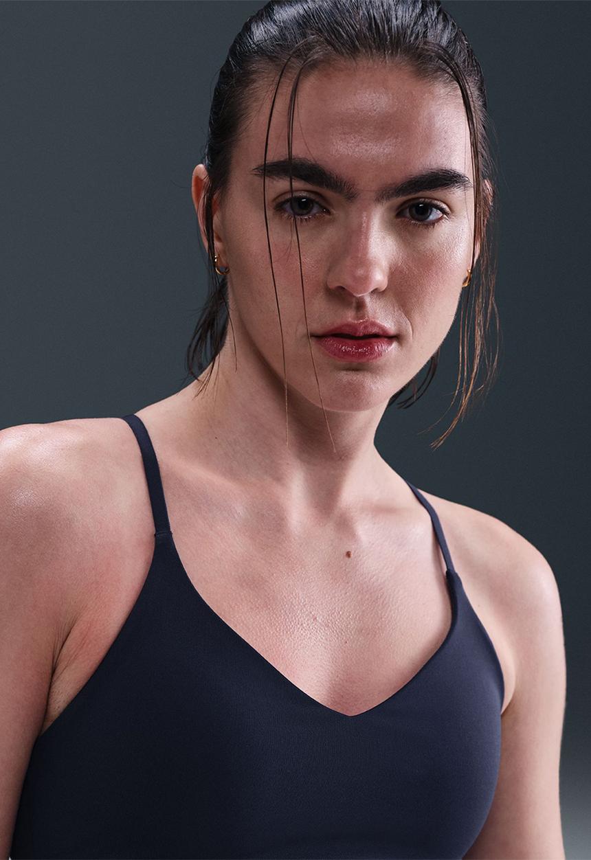 Nike - W Nk Indy Light Support Padded Adjustable Sports Bra - Midnight Navy