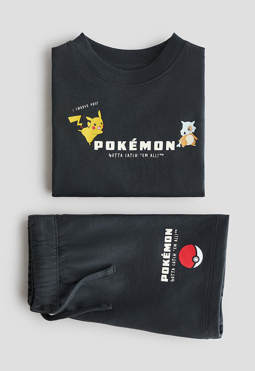 H&M - 2-Piece printed set - black/pokemon
