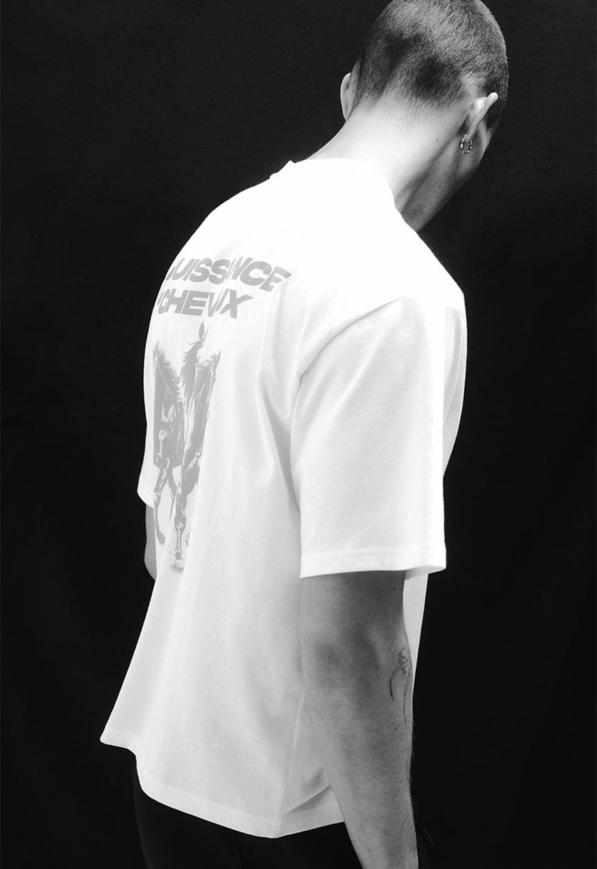 H&M - Boxy-style sports t-shirt with drymove? - white/la puissance