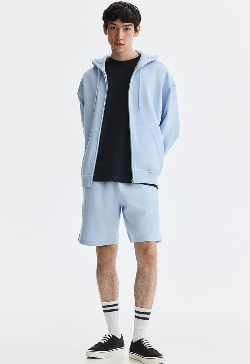 H&M - Regular fit sweatshorts - light blue