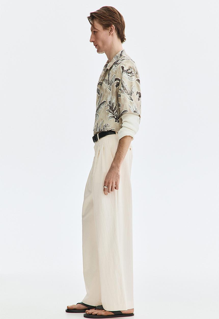H&M - Loose fit wide trousers - cream