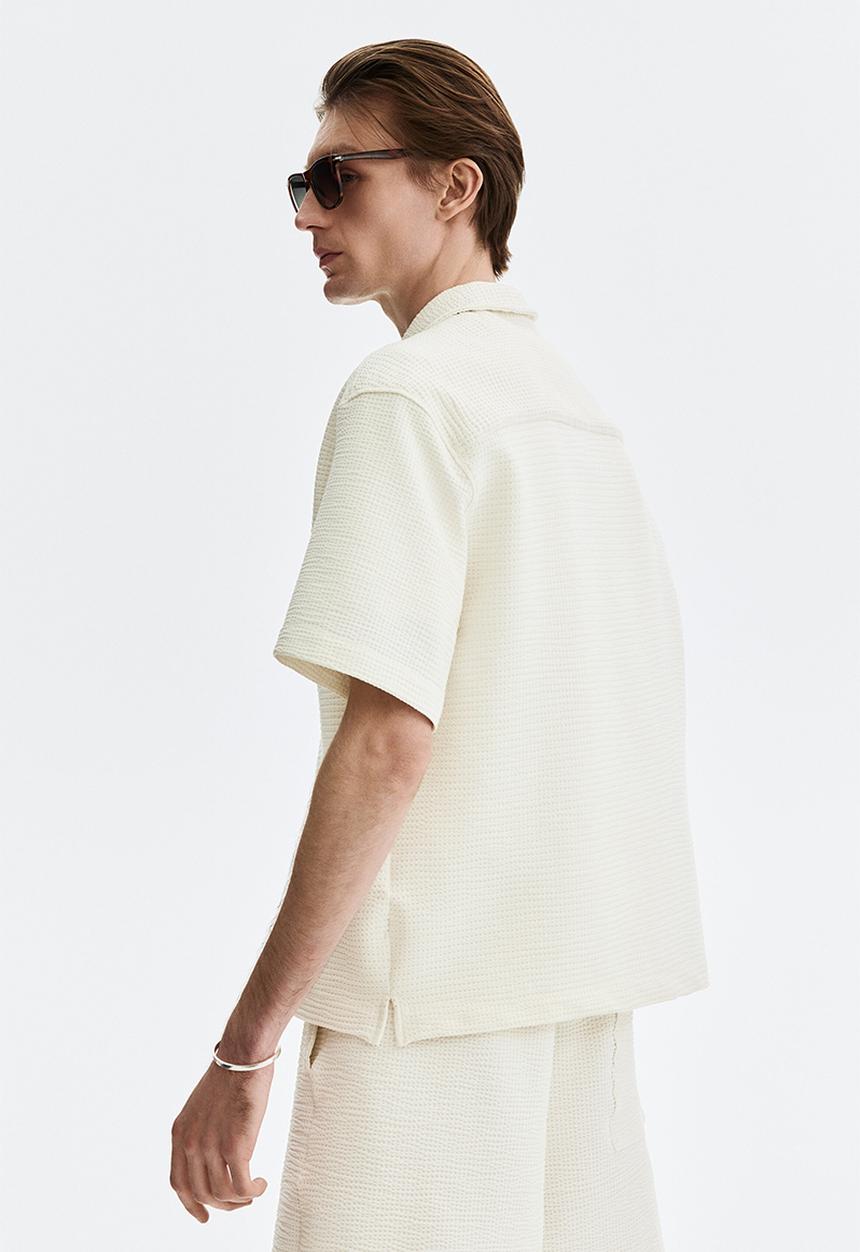 H&M - Relaxed fit waffled resort shirt - cream