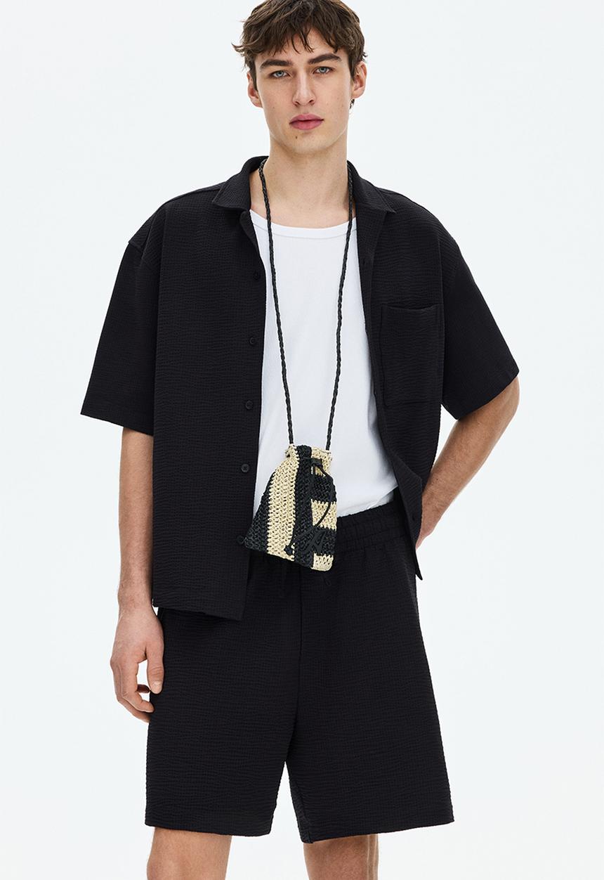 H&M - Relaxed fit waffled shorts - black