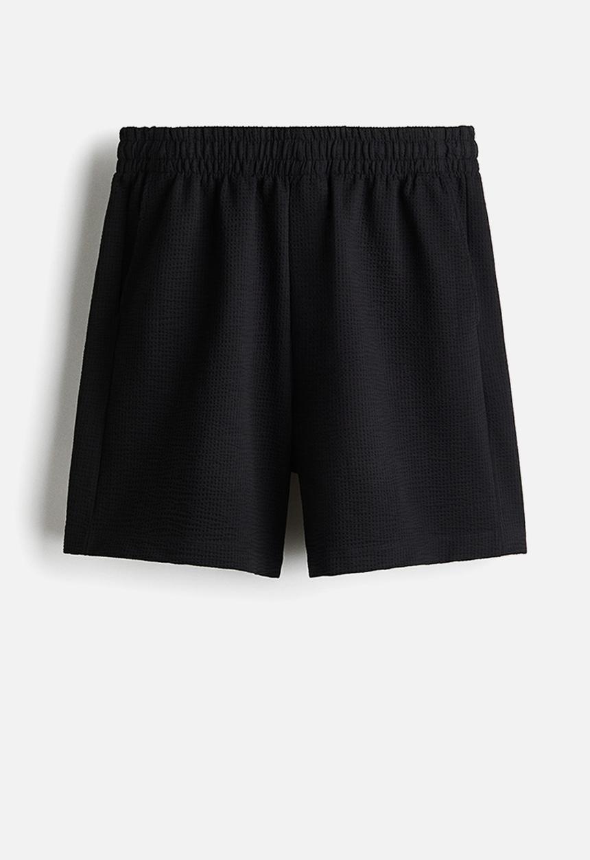 H&M - Relaxed fit waffled shorts - black