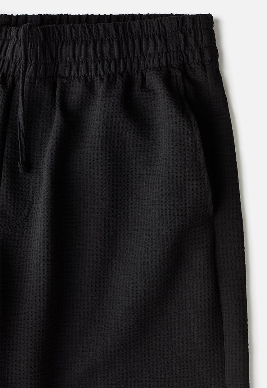 H&M - Relaxed fit waffled shorts - black