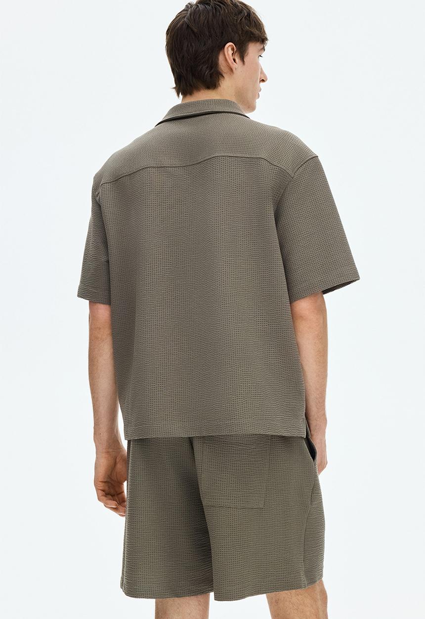 H&M - Relaxed fit waffled shorts - khaki green