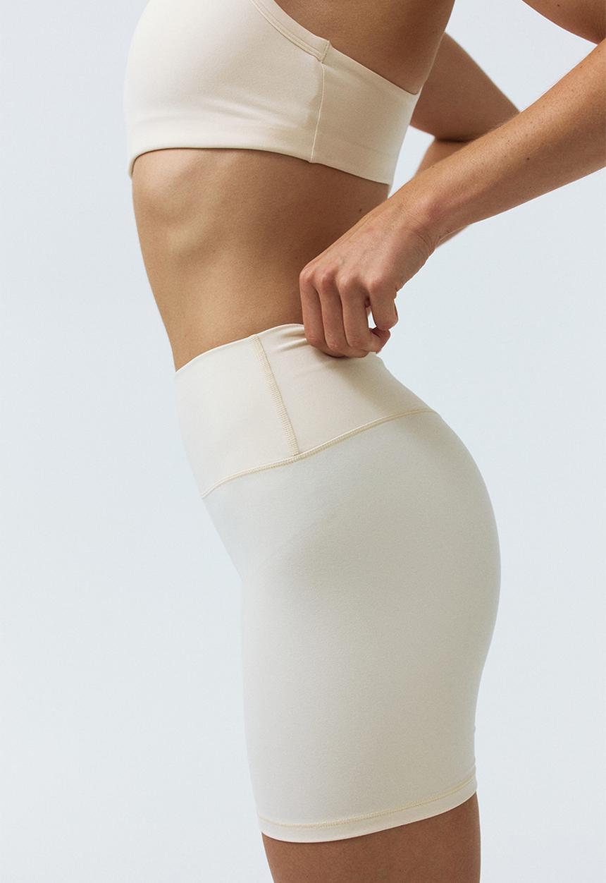 H&M - Sports cycling shorts with softmove? - butter yellow