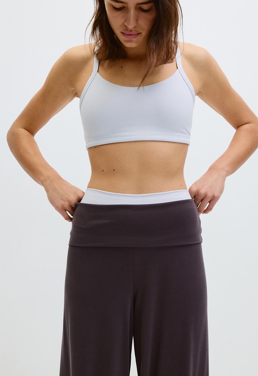 H&M - Foldover-waist yoga trousers - plum