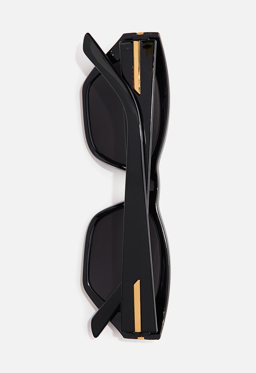 H&M - Cat-eye sunglasses - black