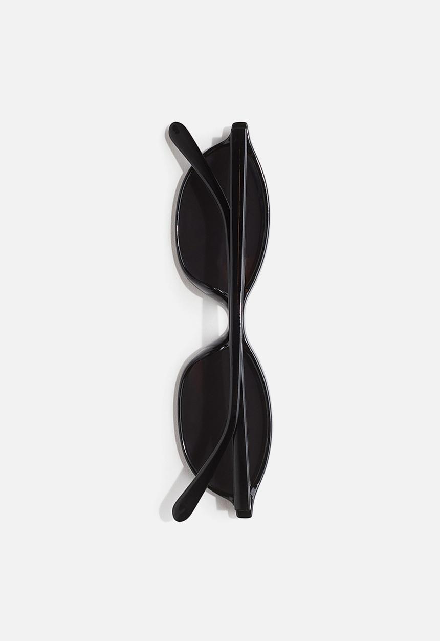 H&M - Oval sunglasses - black