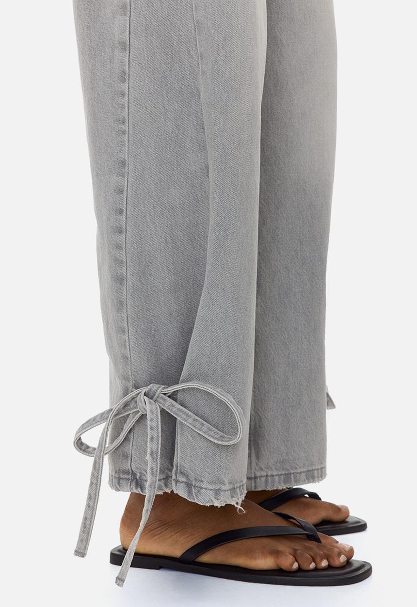 H&M - Barrel high waist ankle jeans - light denim grey