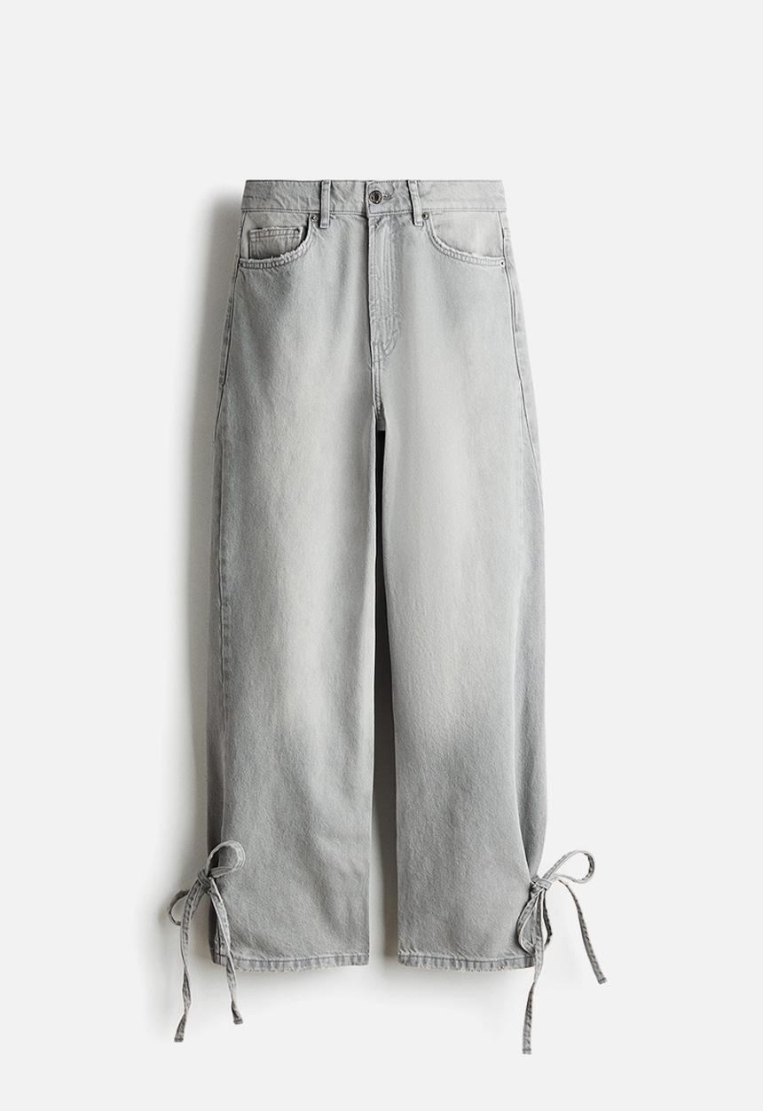 H&M - Barrel high waist ankle jeans - light denim grey