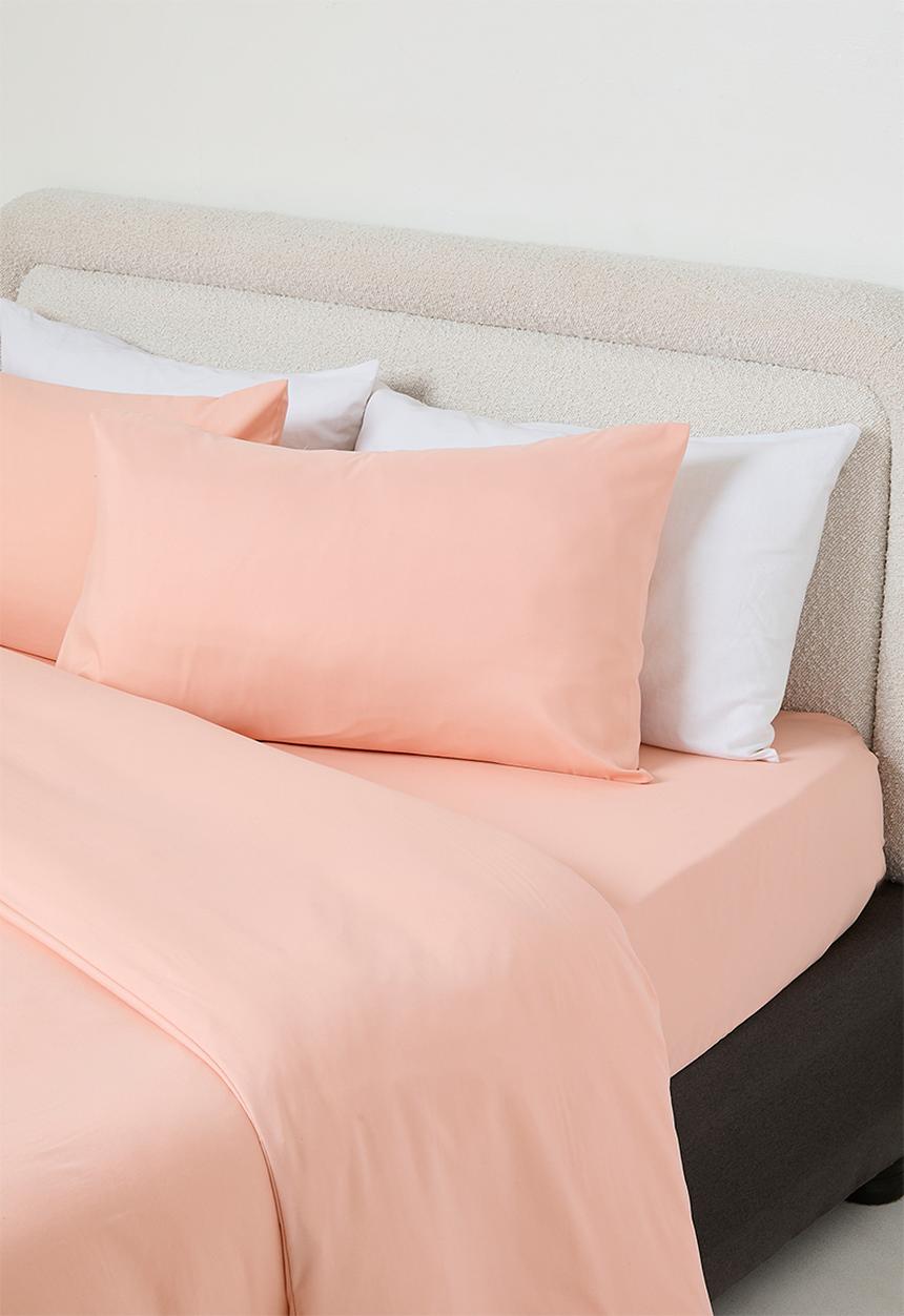 Sixth Floor - Recycled microfibre fitted sheet set Soft Pink