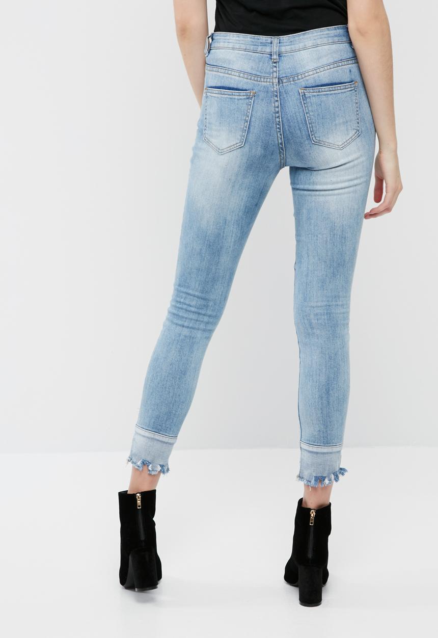 Missguided - Anarchy mid rise reversed hem skinny jeans