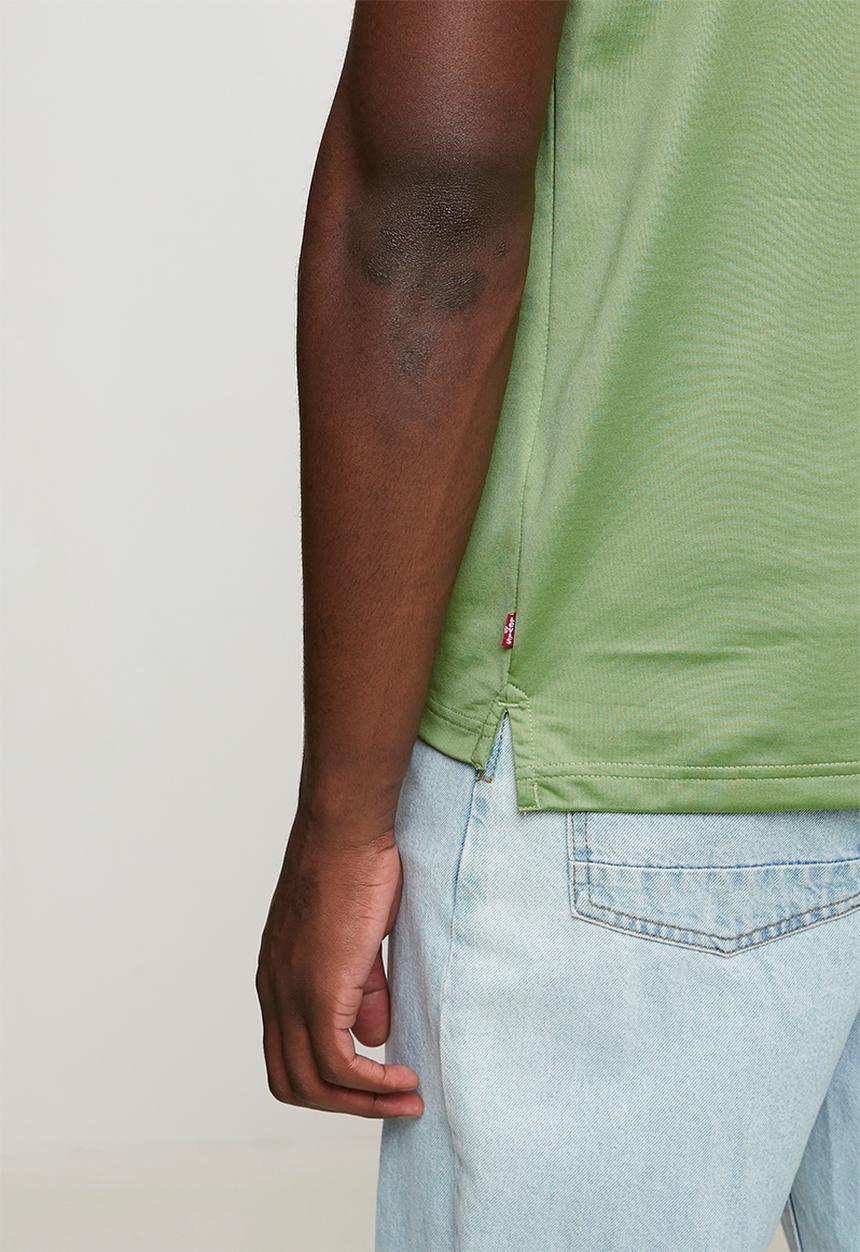 Levi’s® - Broad zip placket polo - green