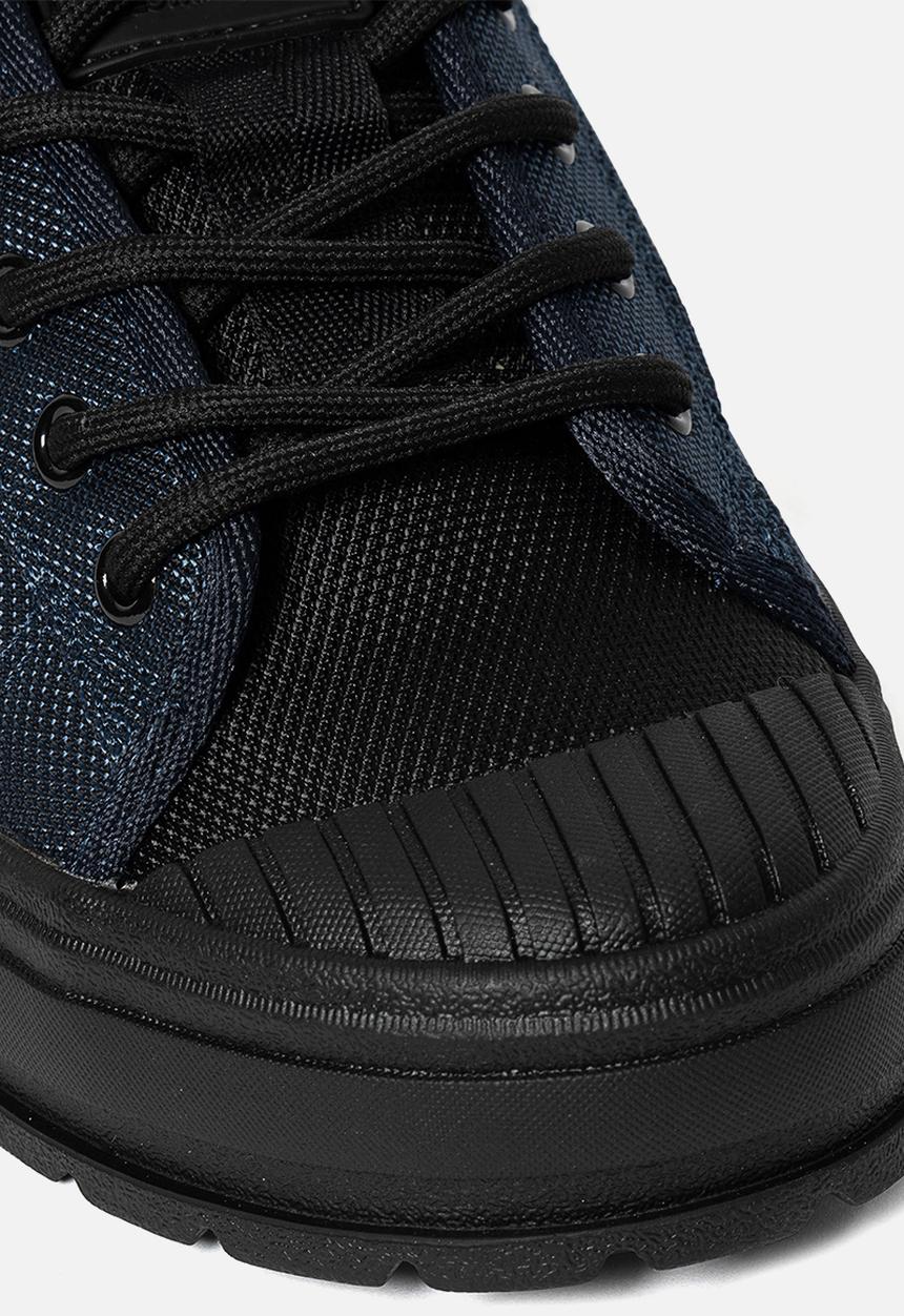 S.P.C.C - Surge Delta Lo Sneakers  - Navy