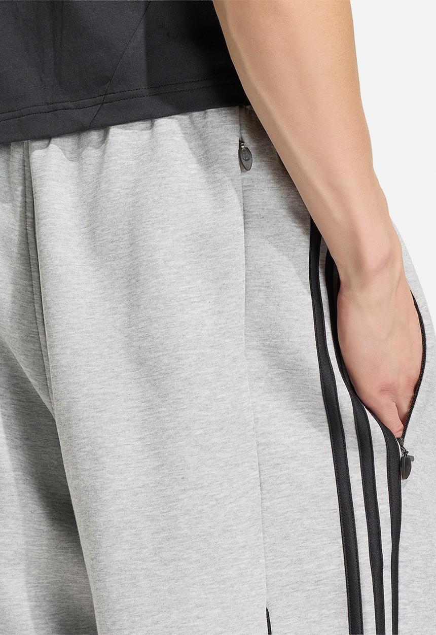 adidas Originals - Spacer Teamgeist 26 Cutline Open Hem Pants - Grey Heather/Blk