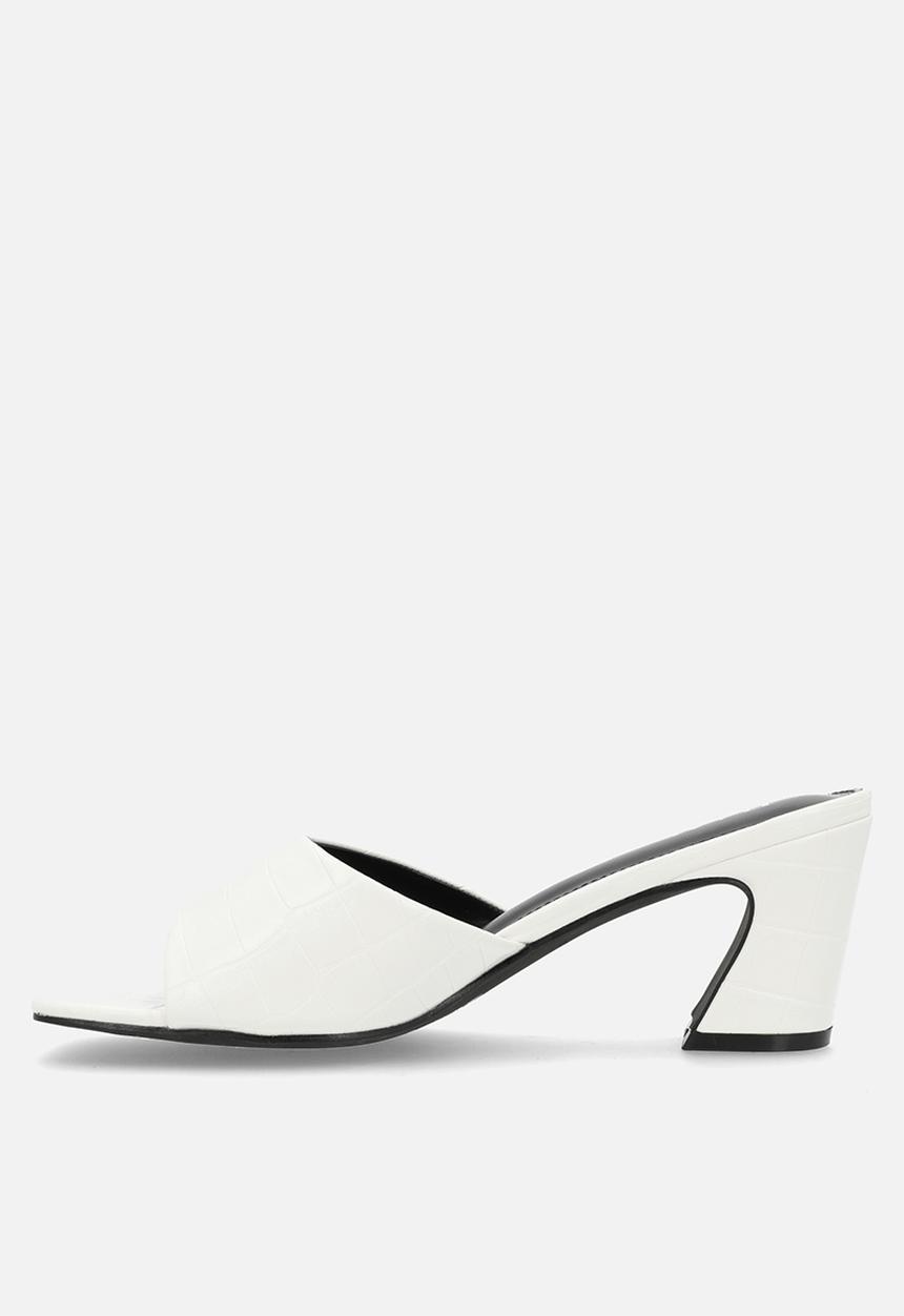 Raid London - Saanvi block heel mule - white croc