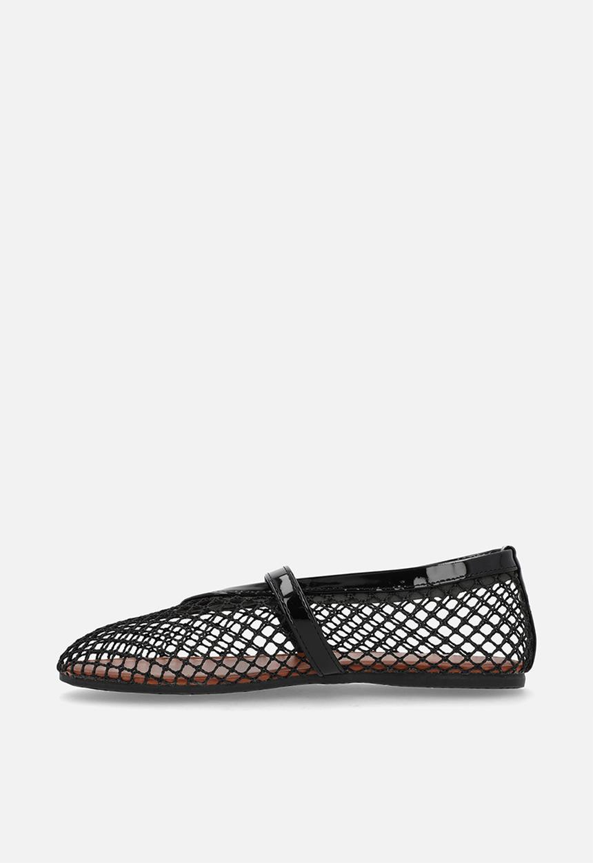 Pop Candy - Fishnet mesh ballet flats - black