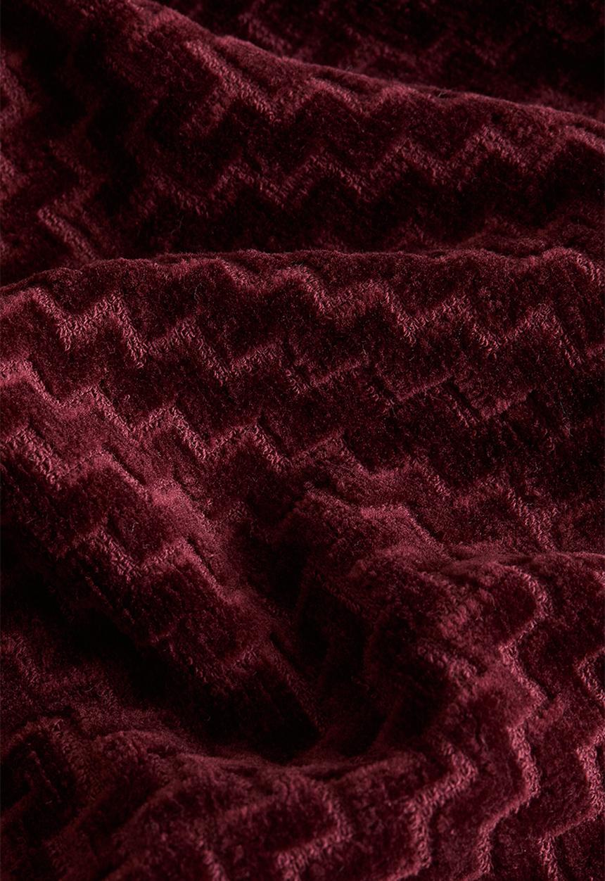 H&M - Textured bath towel - burgundy