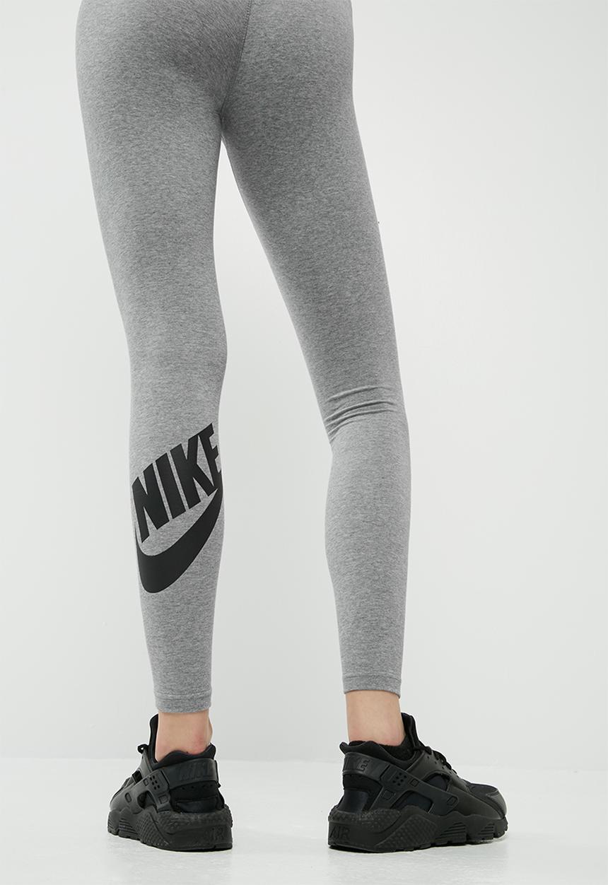 Nike - Leg a see leggings