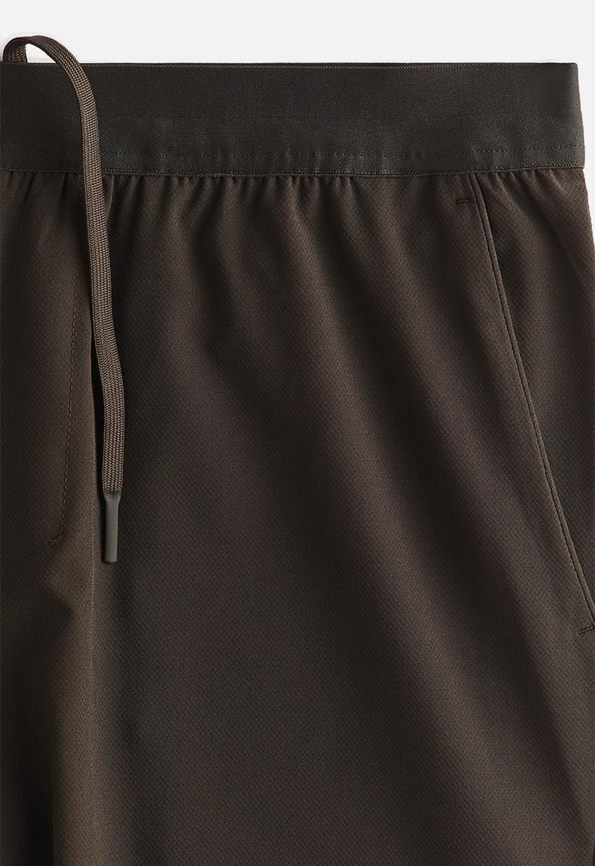 H&M - Regular fit tennis shorts with drymove™ - dark brown