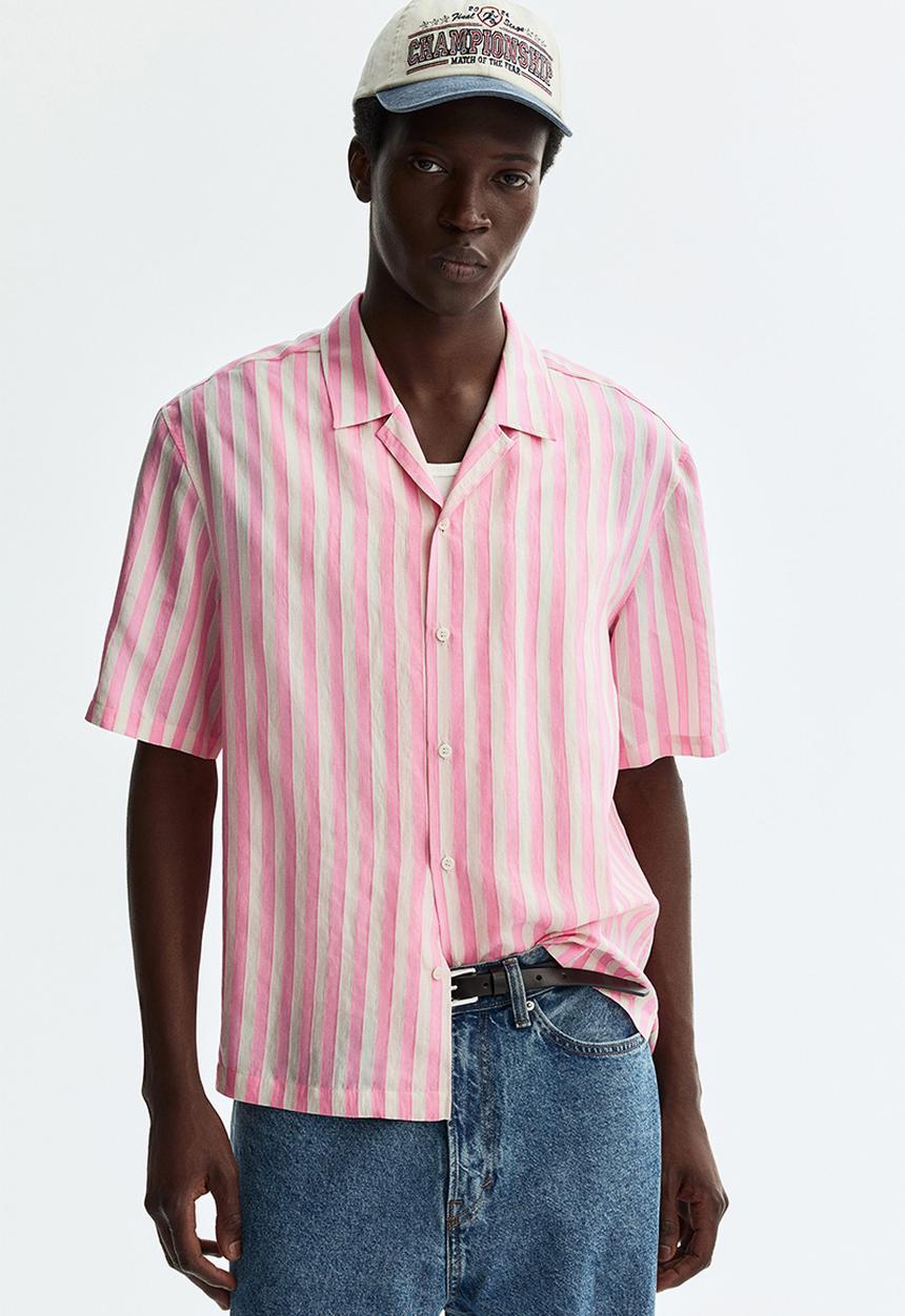 H&M - Relaxed fit resort shirt - pink/striped