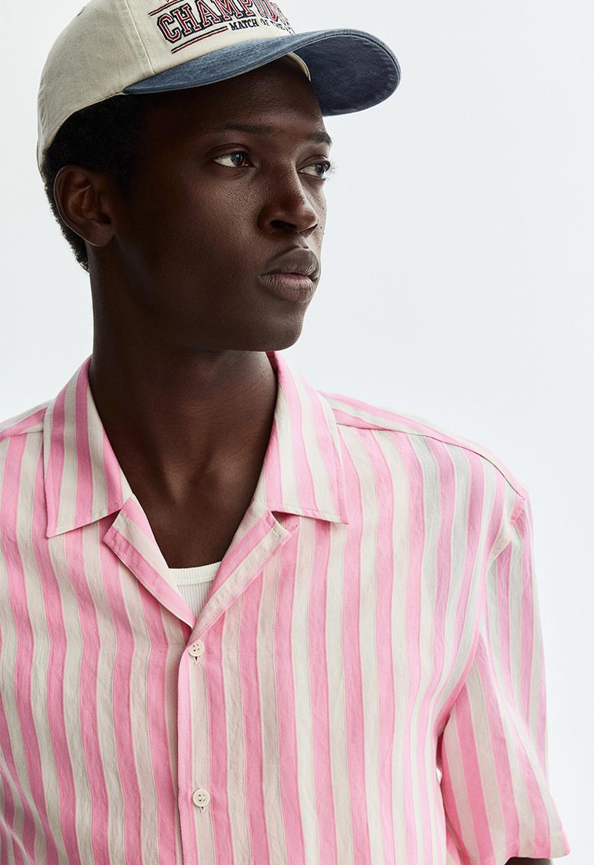H&M - Relaxed fit resort shirt - pink/striped