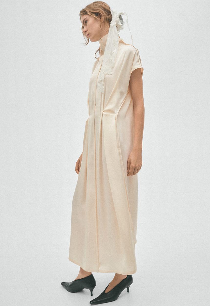 H&M - High-collar satin dress - light beige