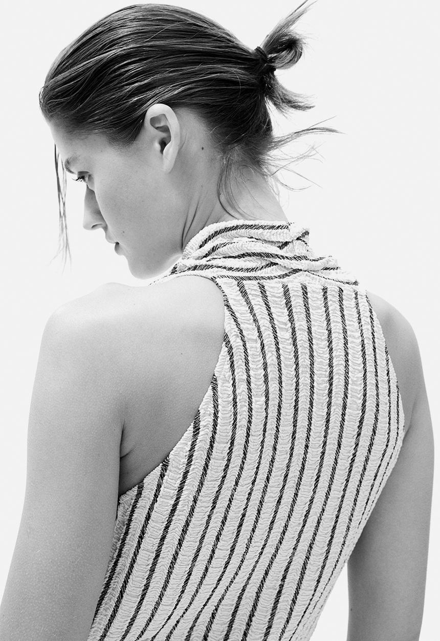 H&M - Crinkled v-neck top - light beige/striped