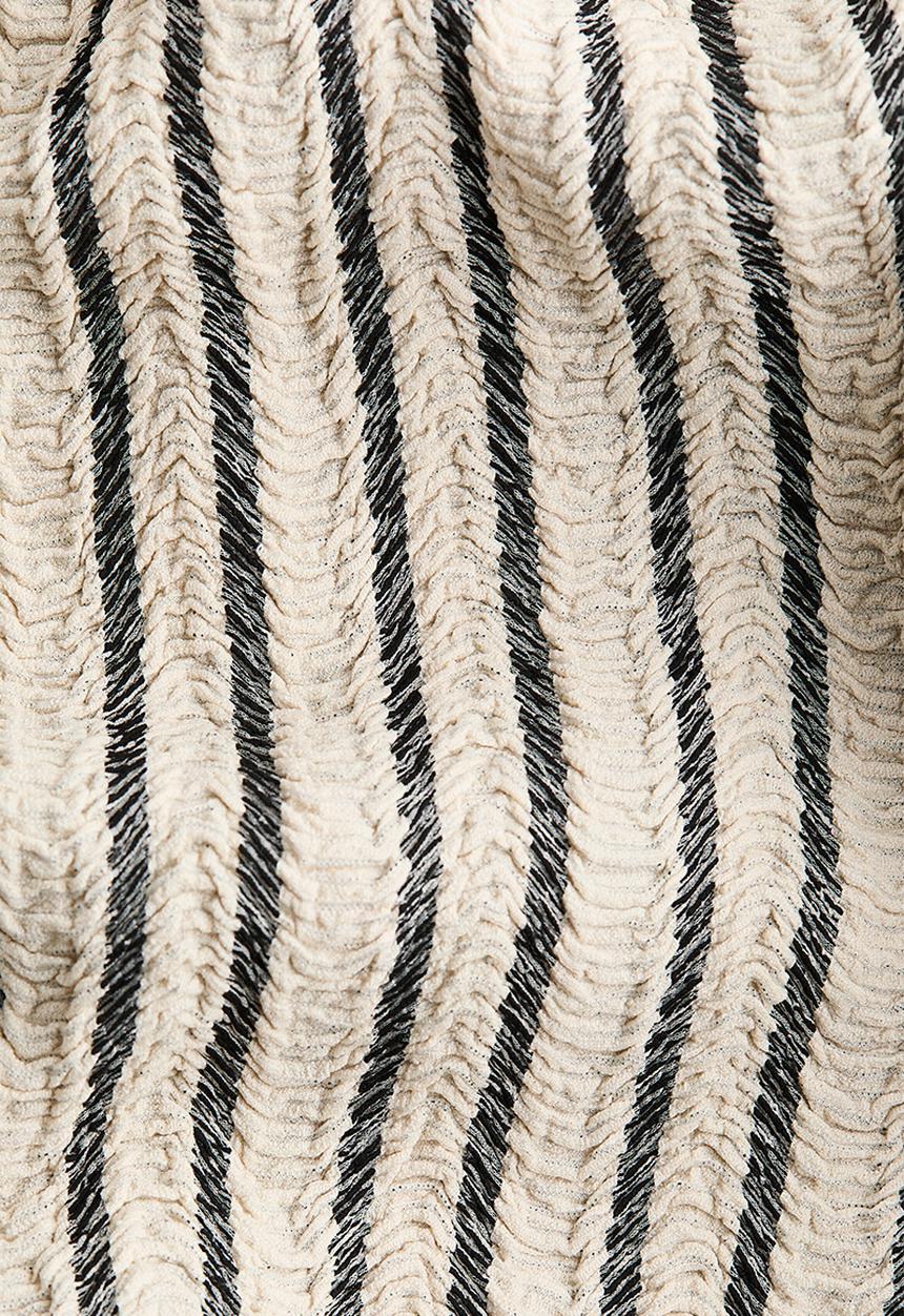 H&M - Crinkled v-neck top - light beige/striped
