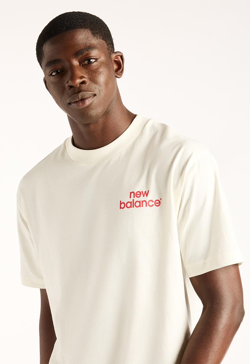 New Balance  - Intelligent Choice Graphic T-Shirt -  Angora